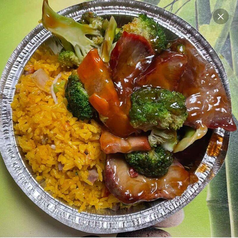 L24. Roast Pork w. Broccoli