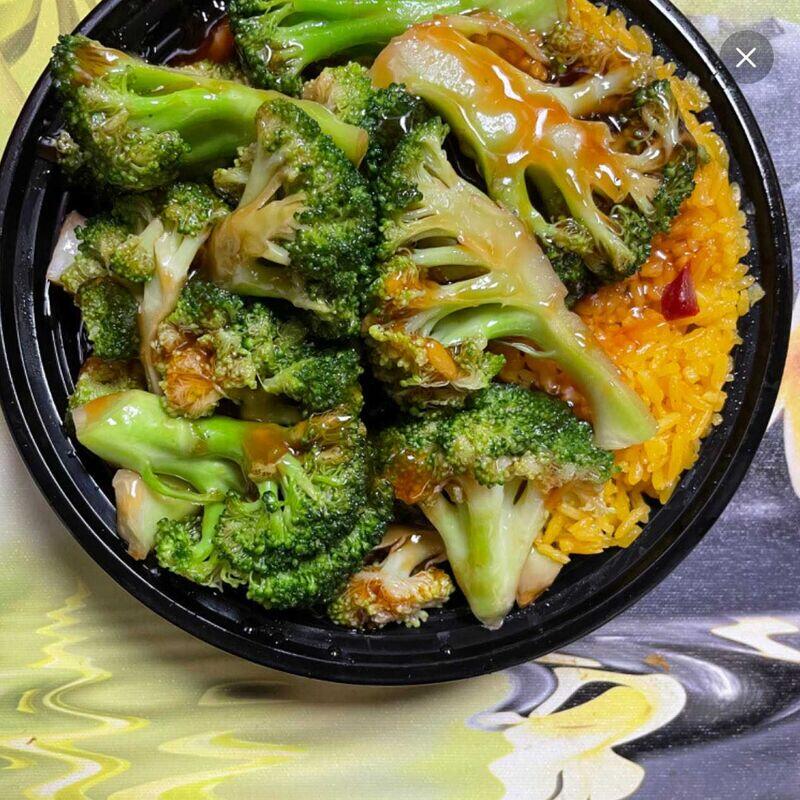 L44. Plain Broccoli w. Brown Sauce