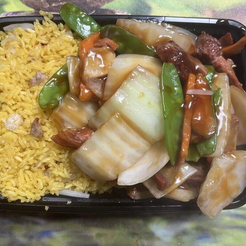C34.Roast Pork w. Chinese Veg