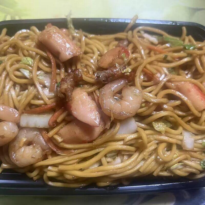 Seafood Lo Mein